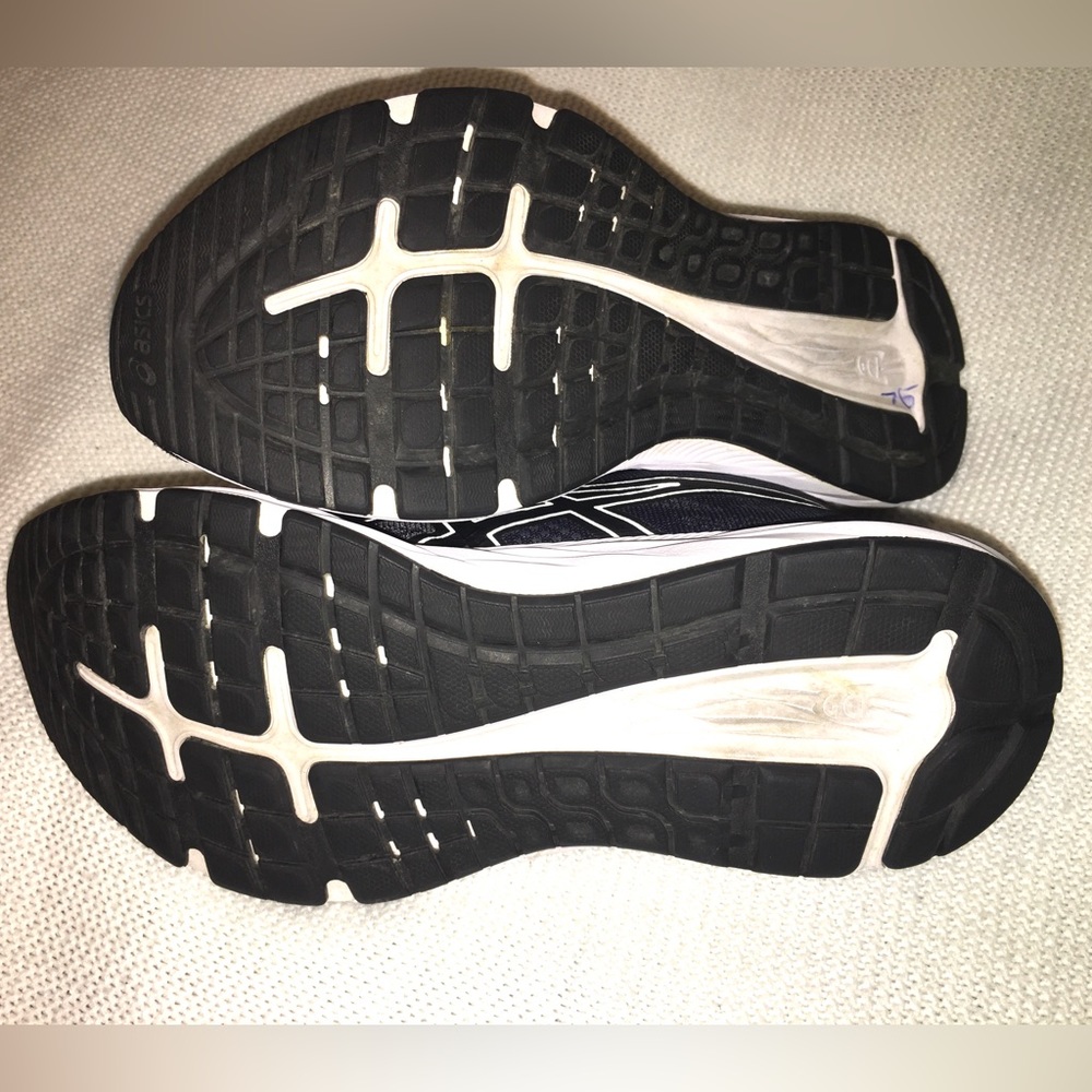 ASICS women’s  GEL-EXCITE 7.5  Running Shoes 1012A565 Made in Vietnam synthetic - Picture 8 of 11